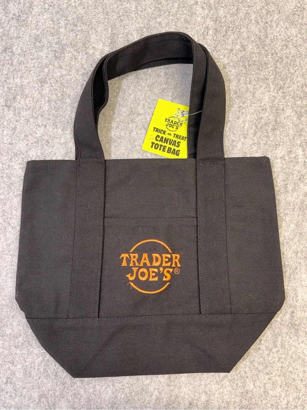Trader Joe’s Trick or Treat Canvas Tote Bags Set of 2 Orange Black Halloween NWT